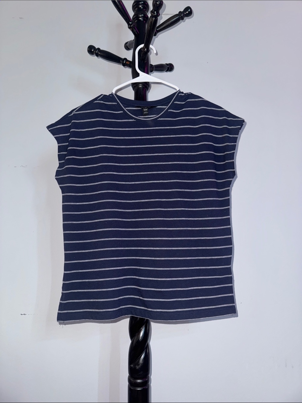 Banana Republic Navy and White Striped Short Sleeve Tee 20.T